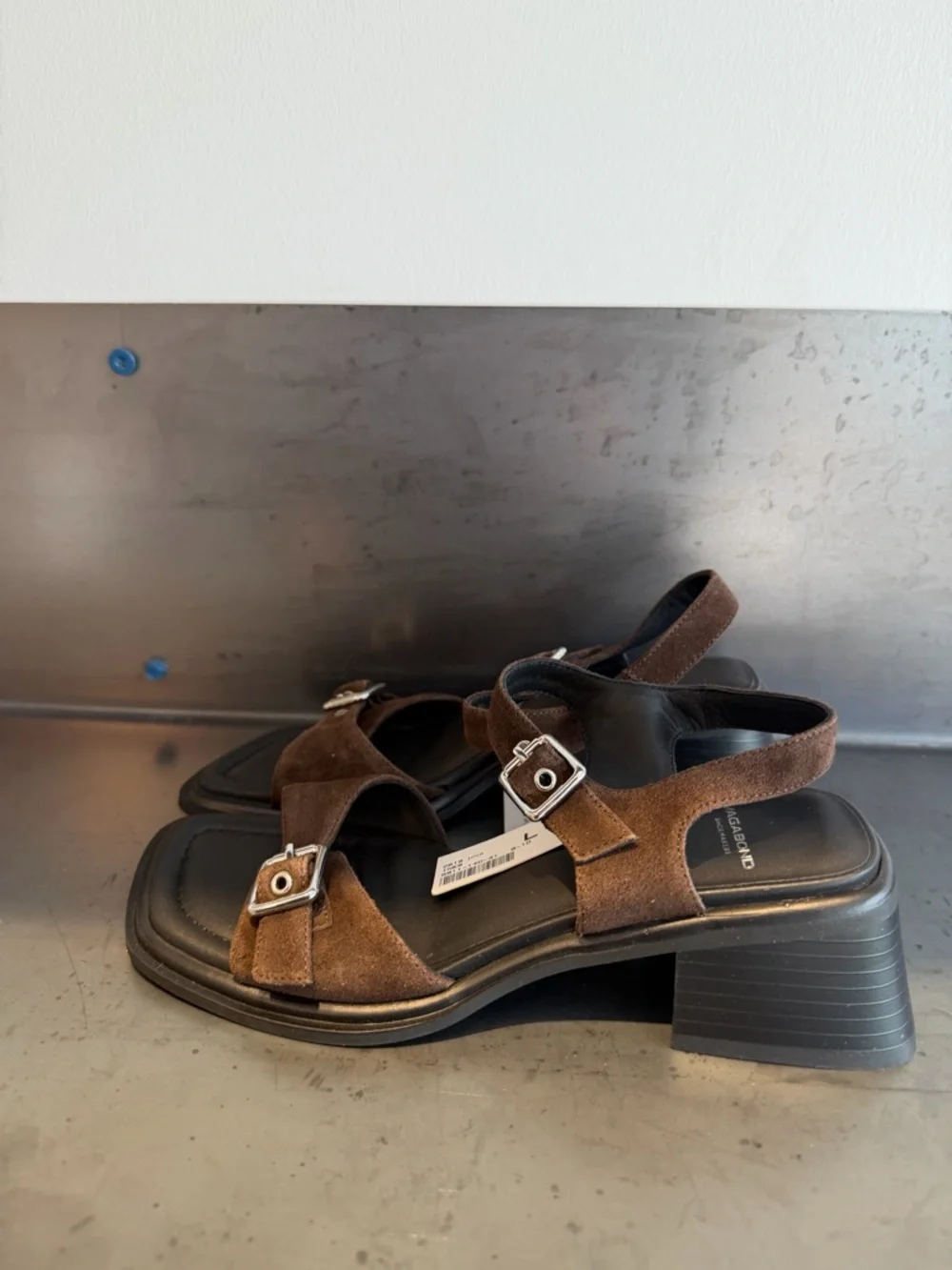 Vagabond Ines Heeled Sandals - Picture 3 of 5